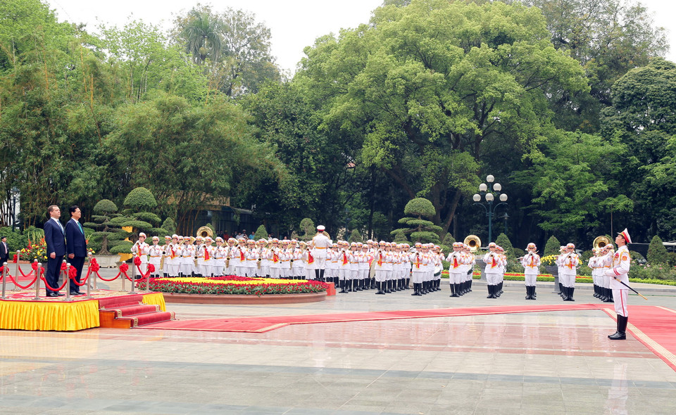 Quang cảnh Lễ đón Thủ tướng Liên bang Nga Dmitry Medvedev. (Ảnh: Đức Tám/TTXVN)