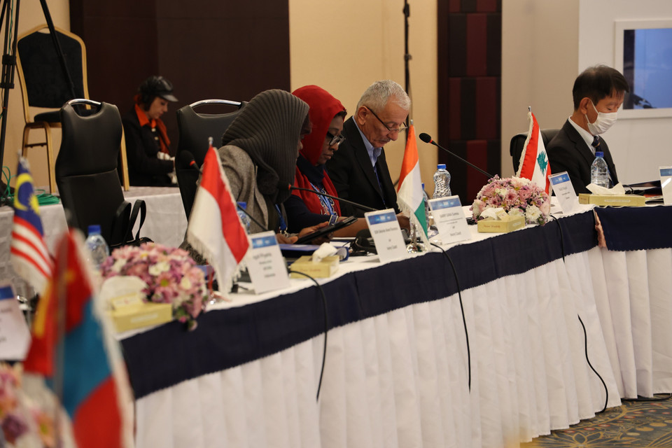 Các đại biểu dự phiên thảo luận tại Đại hội đồng OANA lần thứ 18. (Ảnh: TTXVN phát)