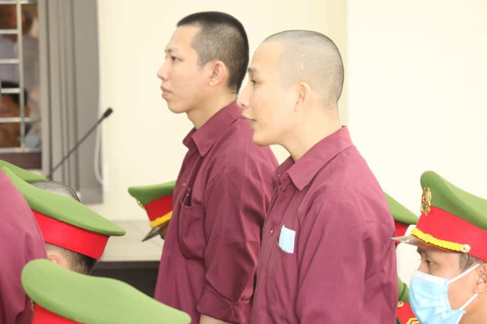 Ngày 2/11, Tòa án Nhân dân tỉnh Long An đã đưa ra xét xử phúc thẩm vụ án "Lợi dụng các quyền tự do dân chủ xâm phạm lợi ích của nhà nước, quyền, lợi ích hợp pháp của tổ chức, cá nhân" xảy ra tại hộ bà Cao Thị Cúc, hay còn gọi là Tịnh thất Bồng lai hoặc Thiền am Bên bờ vũ trụ (xã Hòa Khánh Tây, huyện Đức Hòa). (Ảnh: Bùi Giang/TTXVN)