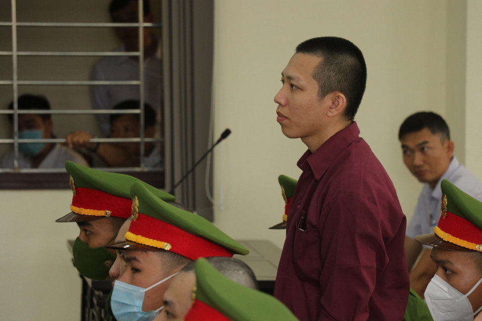  5/6 bị cáo trong vụ án có mặt tại phiên tòa, riêng bị cáo Lê Tùng Vân vắng mặt tại phiên tòa vì lý do sức khỏe. (Ảnh: Bùi Giang/TTXVN)