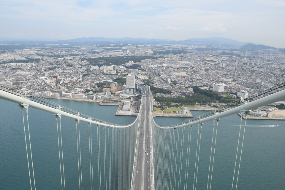 Quang cảnh biển Noi Hai Seto va đảo Awaji chup từ độ cao 300m so với mặt nước biển. (Ảnh: Nguyễn Tuyến/TTXVN)