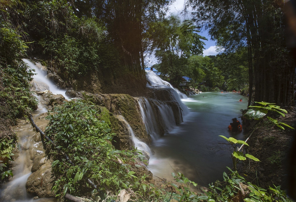 Thác Trăng với nhiều nhánh thác nhỏ. (Ảnh: Trọng Đạt/TTXVN)