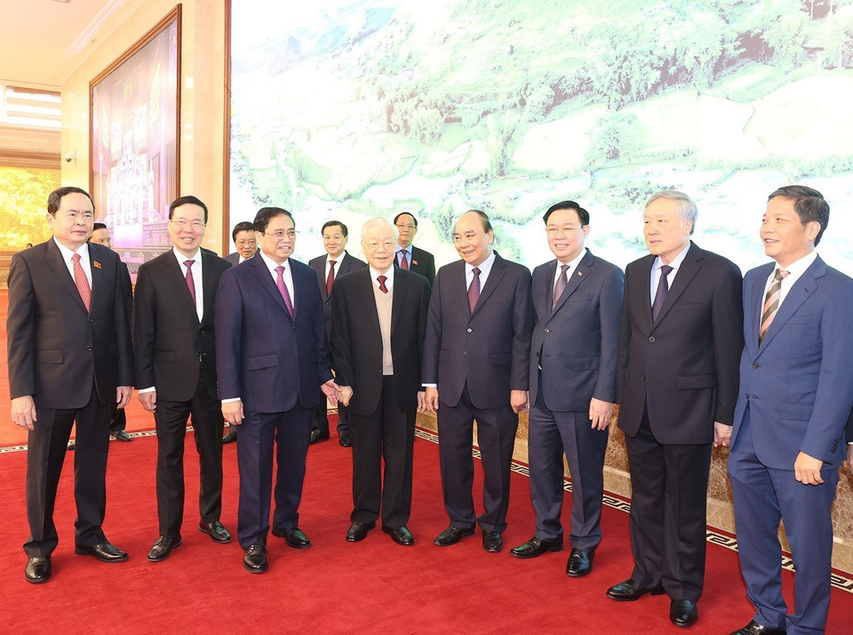 Tổng Bí thư Nguyễn Phú Trọng cùng các vị lãnh đạo Đảng, Nhà nước và đại biểu dự hội nghị. (Ảnh: Trí Dũng/TTXVN)