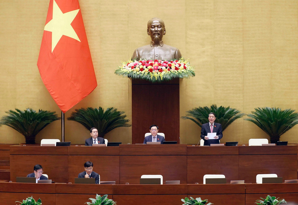 Phó Chủ tịch Quốc hội Nguyễn Đức Hải điều hành phiên họp. (Ảnh: Doãn Tấn/TTXVN)