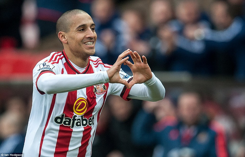 Wahbi Khazrila người mở đầu cho chiến thắng của Sunderland.