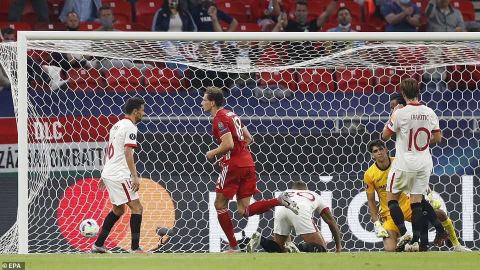 Tuy nhiên, đến phút 33, Bayern có bàn gỡ hòa 1-1 do công của Leon Goretzka. (Nguồn: EPA)