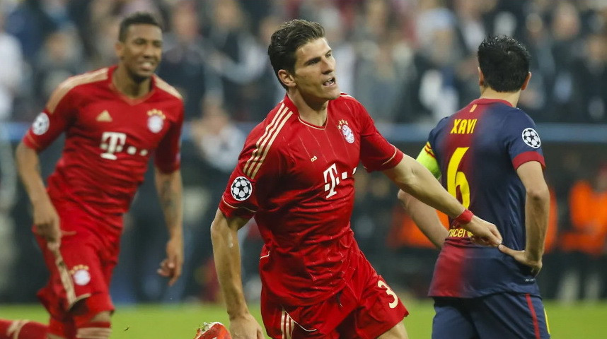 Niềm vui của Gomez sau khi lập công.