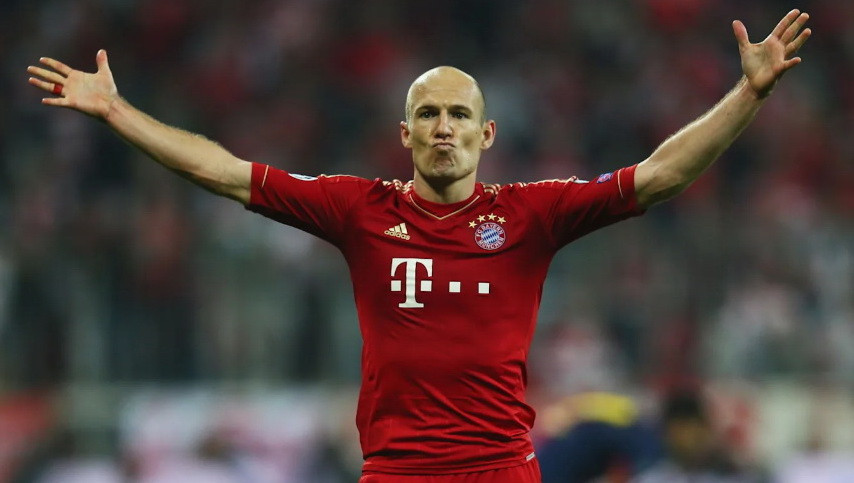 Phút 73, Robben đảm bảo chiến thắng cho Bayern bằng màn solo rồi dứt điểm thành bàn nâng tỷ số lên 3-0. (Nguồn: FcBayern)