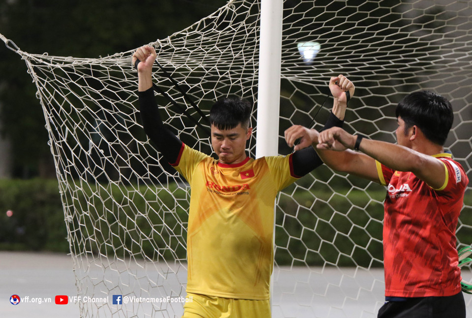 Sau khi đặt chân đến UAE, đội tuyển U23 Việt Nam đã có buổi tập đầu tiên để chuẩn bị cho vòng chung kết giải U23 châu Á 2022. (Nguồn: VFF)