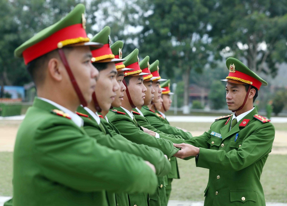Cán bộ, chiến sỹ Trung đoàn Cảnh sát Cơ động Tây Bắc tập luyện diễu hành để Kỷ niệm 70 năm chiến thắng Điện Biên Phủ (7/5/1954-7/5/2024). (Ảnh: Phạm Kiên/TTXVN)