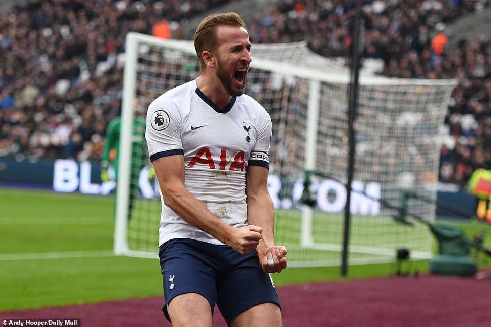 Ngay đầu hiệp 2, Harry Kane gia tăng cách biệt và đây là bàn thắng thứ 175 của anh cho Tottenham.