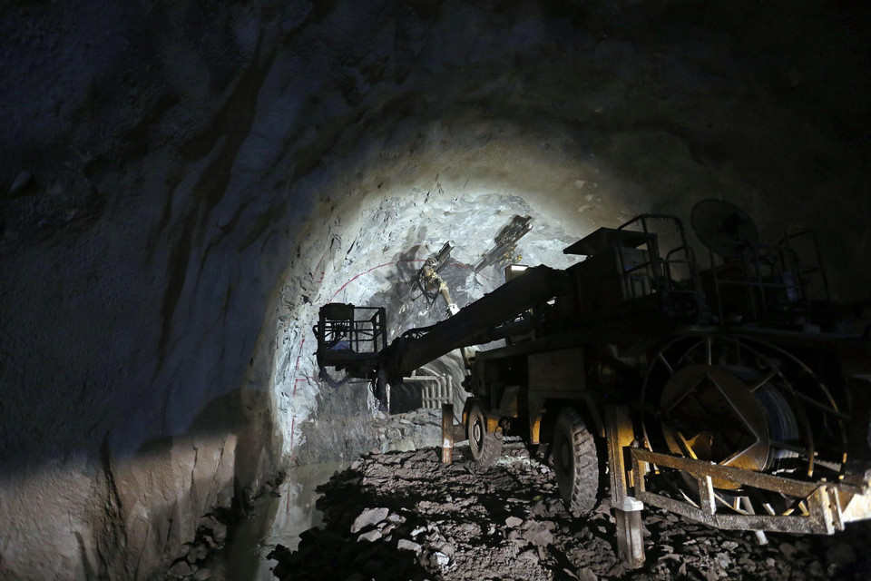 Hầm Hải Vân 2 sẽ được đào thông hoàn toàn vào ngày 25/9/2019. (Ảnh: Huy Hùng/TTXVN)