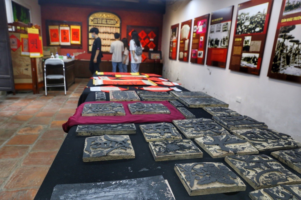 Khoảng 60% lượng khách tại Văn Miếu-Quốc Tử Giám là người nước ngoài trong thời điểm trước dịch. (Ảnh: Tuấn Đức/TTXVN)