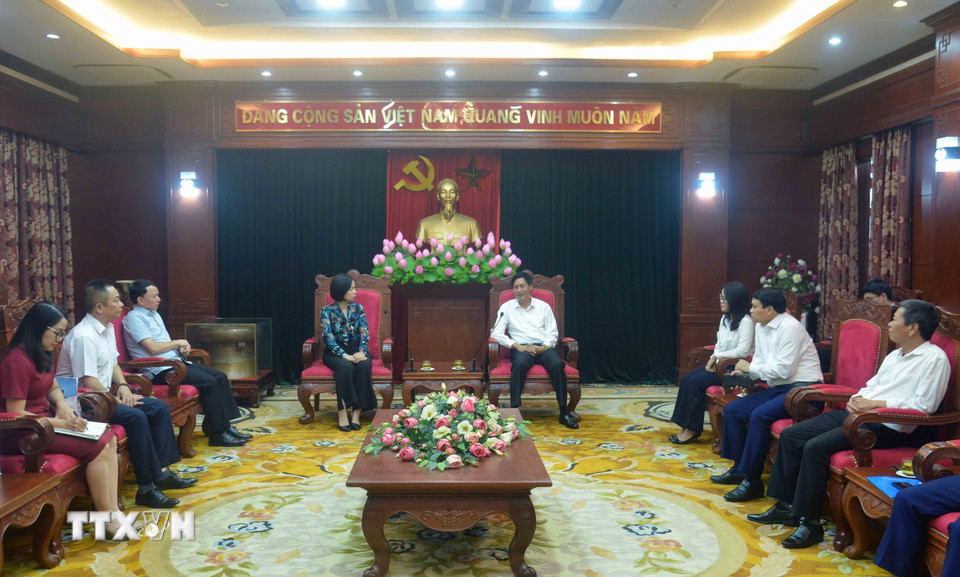 Quang cảnh buổi làm việc. (Ảnh: Quang Quyết/TTXVN)