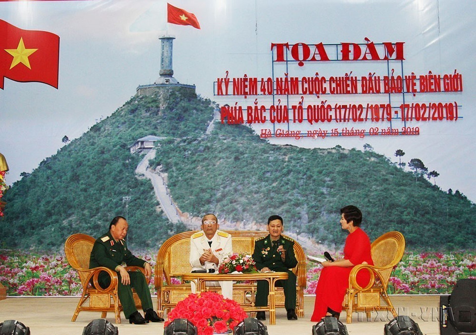 Nhắc lại sự thật lịch sử về cuộc chiến đấu bảo vệ biên giới phía Bắc để khẳng định tính chính nghĩa của Việt Nam, để tôn vinh, tri ân những người đã ngã xuống vì nền độc lập, tự do của đất nước và giáo dục thế hệ trẻ về lòng tự hào, tự tôn dân tộc, quyết tâm bảo vệ từng tấc đất thiêng liêng của Tổ quốc. (Ảnh: Nguyễn Chiến/TTXVN)