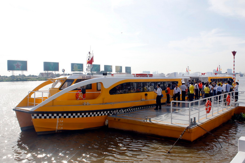 Một ngày có 12 chuyến hoạt động từ 6 giờ 30 sáng đến 19 giờ 30. (Ảnh: Hoàng Hải/TTXVN)