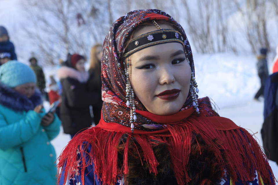 Thiếu nữ Nenetsk trong ngày hội. (Ảnh: Trần Hiếu/TTXVN)