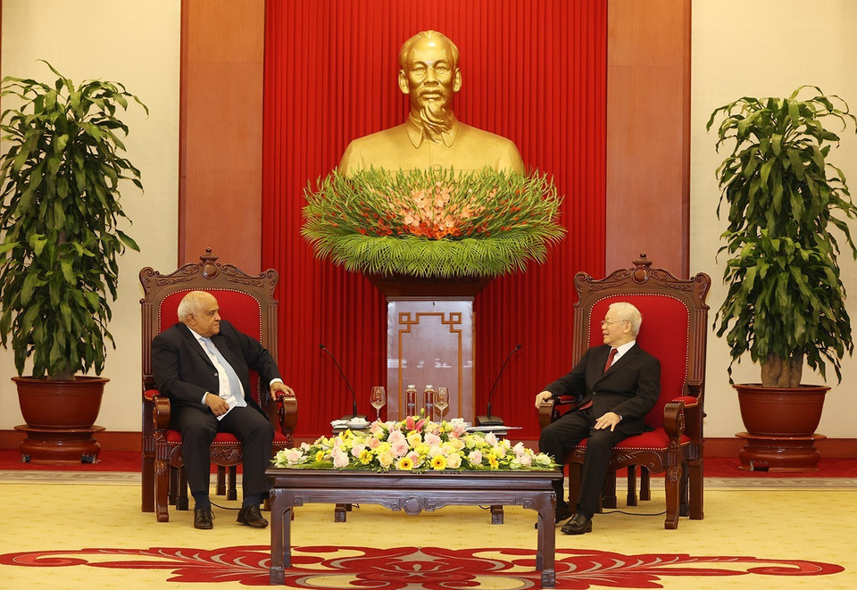 Chiều 29/10, tại Trụ sở Trung ương Đảng, Tổng Bí thư Nguyễn Phú Trọng tiếp Đại sứ Cộng hòa Cuba Orlando Nicolás Hernández Guillén đến chào xã giao nhân nhiệm kỳ công tác tại Việt Nam. (Ảnh: Trí Dũng/TTXVN)