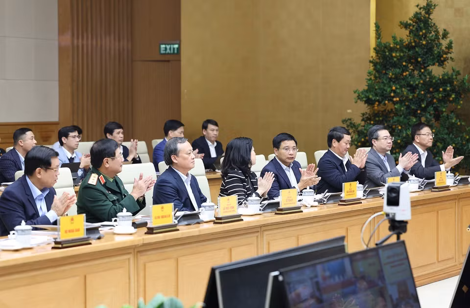 Các thành viên Ban Chỉ đạo cải cách hành chính của Chính phủ tham dự phiên họp. (Ảnh: Dương Giang/TTXVN)