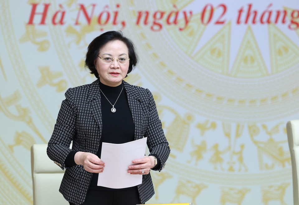 Bộ trưởng Bộ Nội vụ Phạm Thị Thanh Trà, Phó Trưởng Ban thường trực Ban Chỉ đạo báo cáo kết quả triển khai công tác cải cách hành chính năm 2023 và phương hướng, nhiệm vụ năm 2024. (Ảnh: Dương Giang/TTXVN)