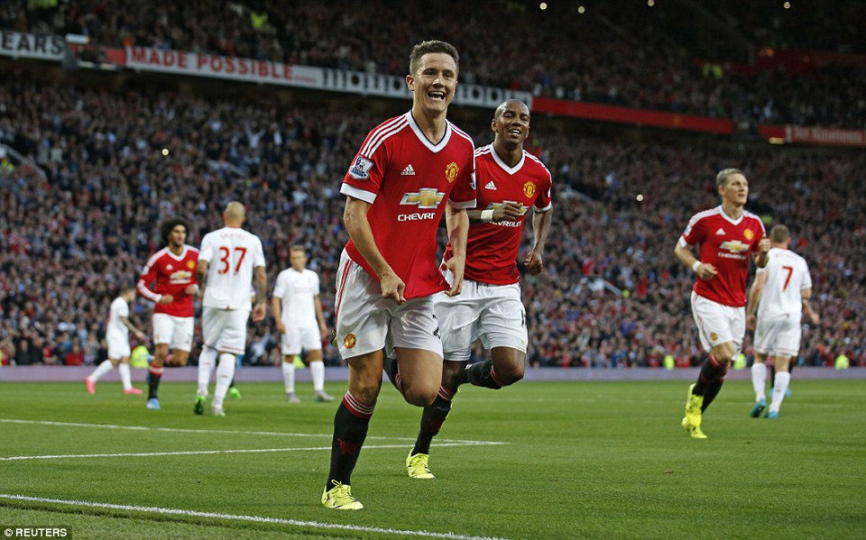 ...nâng tỷ số 2-0 cho đội chủ nhà.