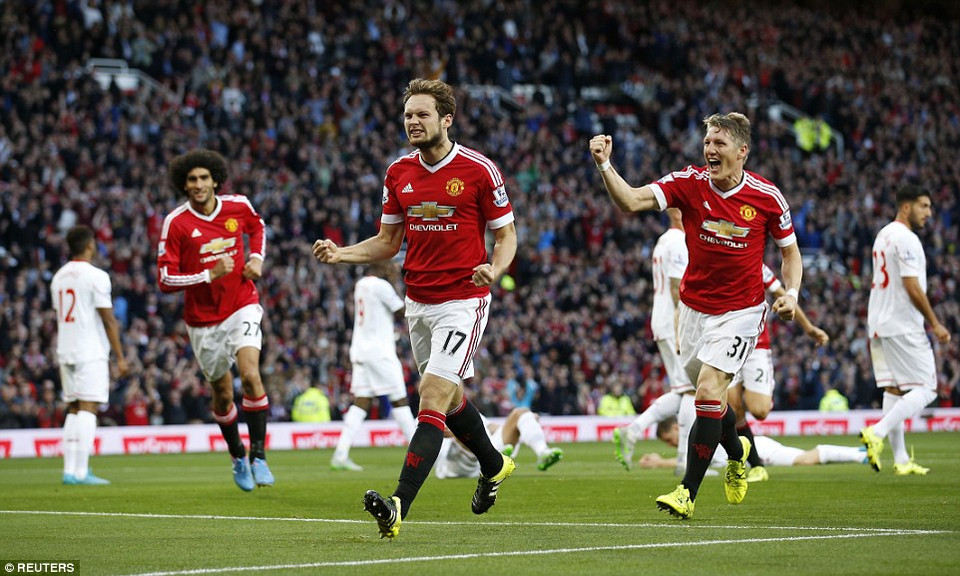 1-0 cho Manchester United.