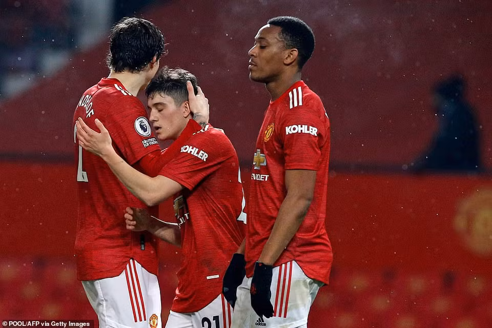 Phút 90+3, Daniel James ấn định tỷ số 9-0 cho Quỷ đỏ. (Nguồn: Getty Images)