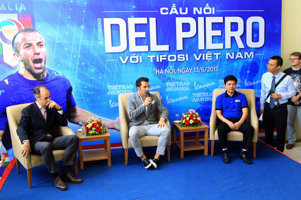 Quang cảnh buổi giao lưu. (Ảnh: Hoàng Hùng/TTXVN)