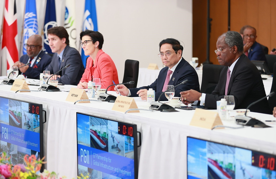 Thủ tướng Phạm Minh Chính tham dự phiên thảo luận. (Ảnh: Dương Giang/TTXVN)