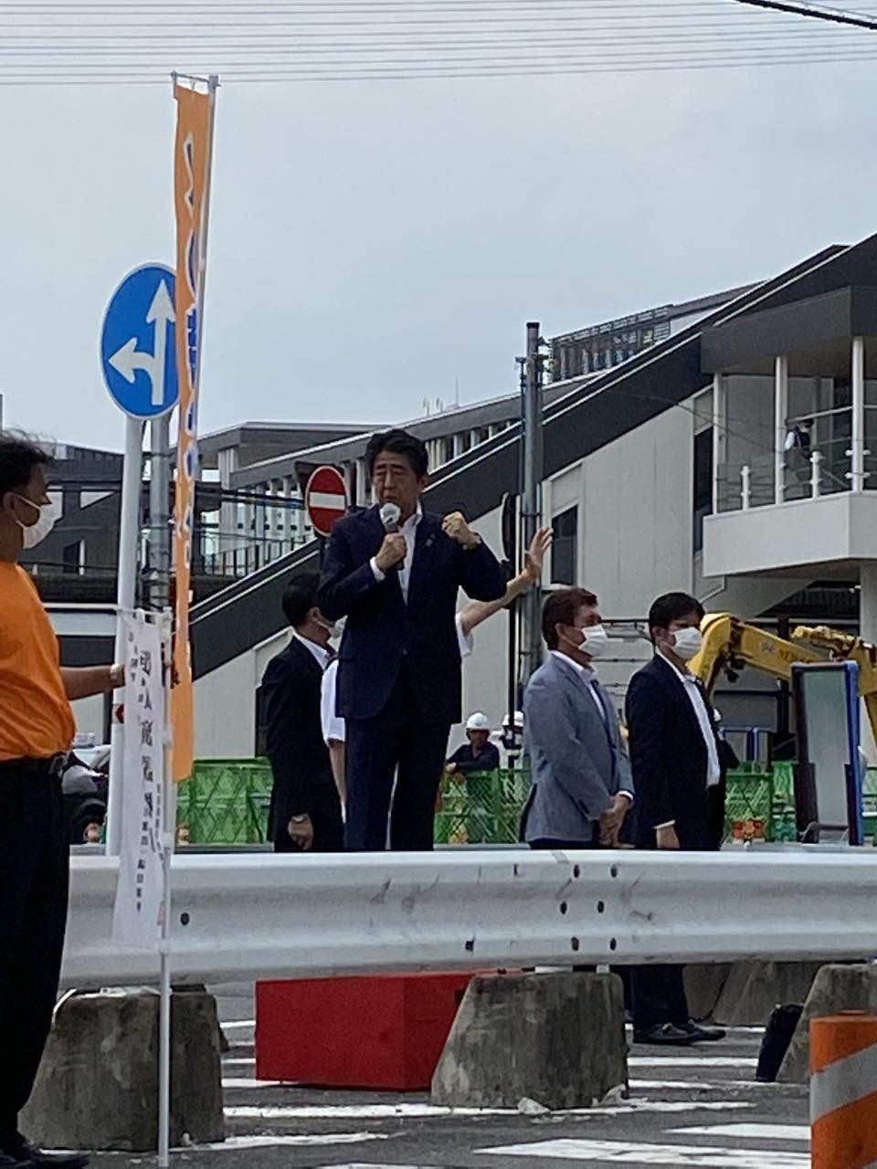 Cựu Thủ tướng Nhật Bản Abe Shinzo phát biểu tại Nara ngày 8/7. (Nguồn: news9live)