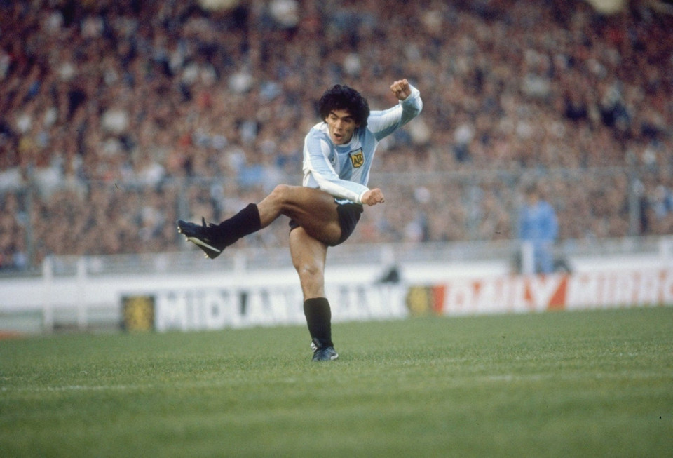 Maradona trong màu áo tuyển Argentina vào năm 1985. (Nguồn: Getty Images)