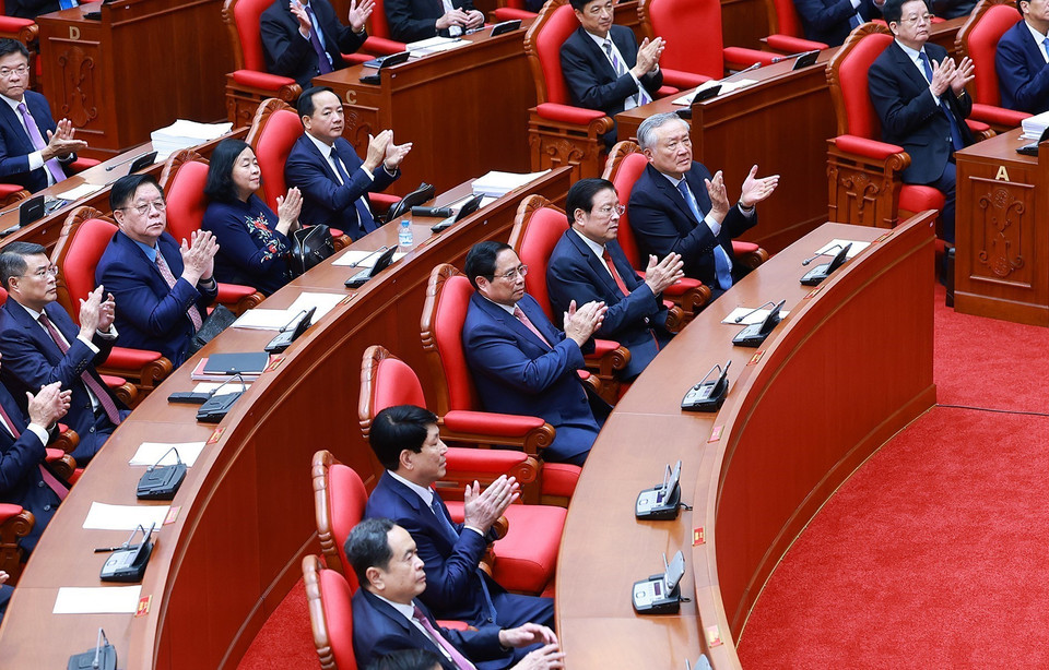 Các đại biểu dự phiên bế mạc Hội nghị Trung ương lần thứ 10, khóa XIII. (Ảnh: Dương Giang/TTXVN)