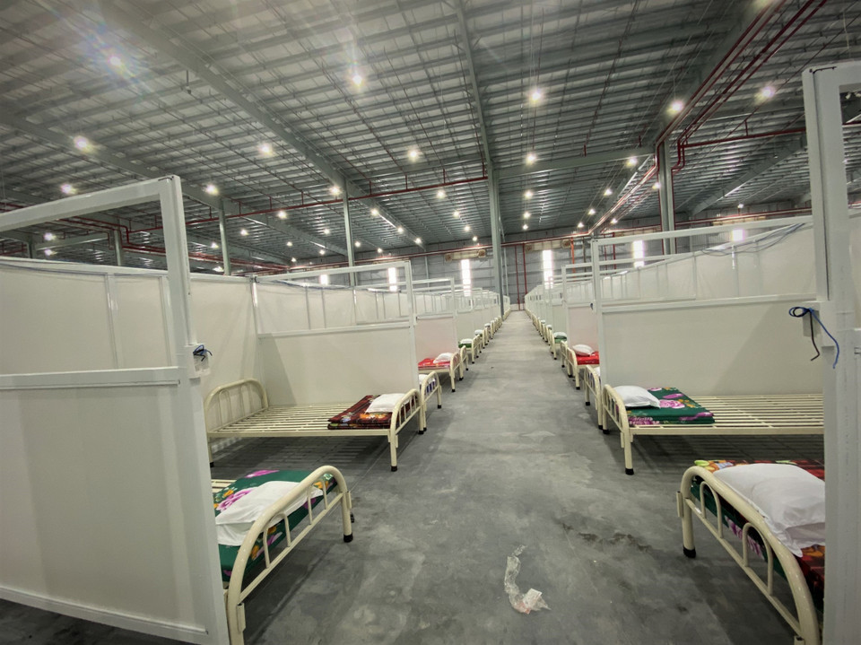 Bệnh viện dã chiến số 2 do Tổng Công ty Becamex IDC hỗ trợ xây lắp với 5.000 gường sẵn sàng thu dung, điều trị cho 5.000 bệnh nhân COVID-19. (Ảnh: Chí Tưởng/TTXVN)