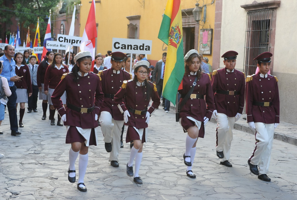 Lễ diễu hành .(Ảnh: Việt Hùng)