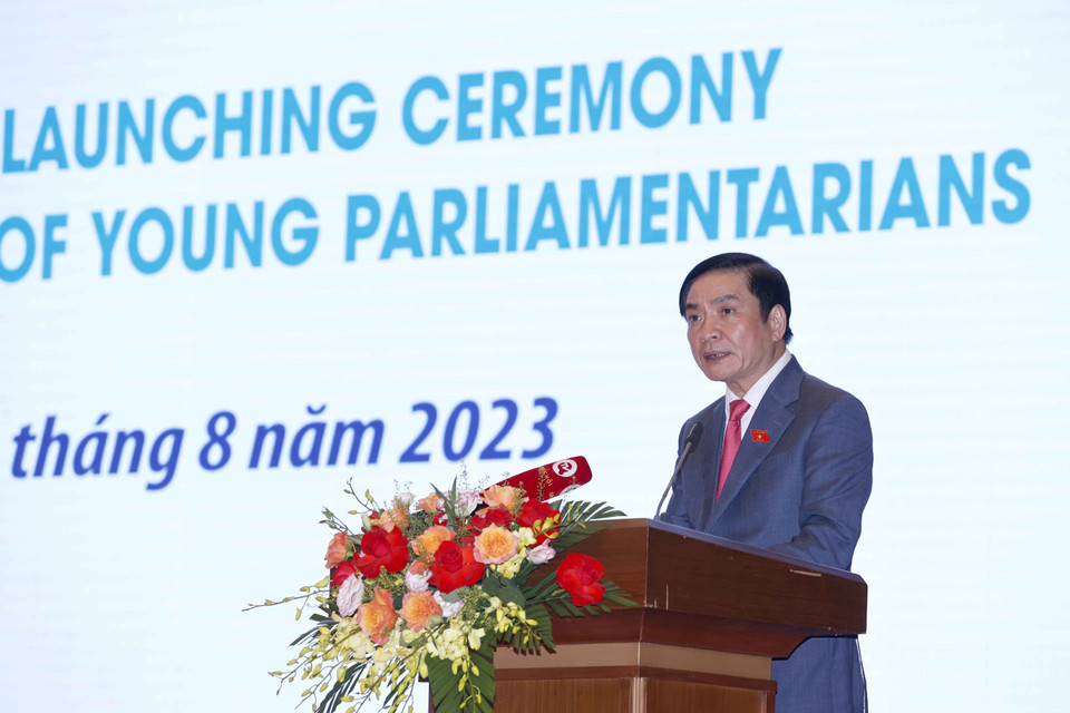 Tổng Thư ký Quốc hội, Chủ nhiệm Văn phòng Quốc hội Bùi Văn Cường phát biểu. (Ảnh: Doãn Tấn/TTXVN)