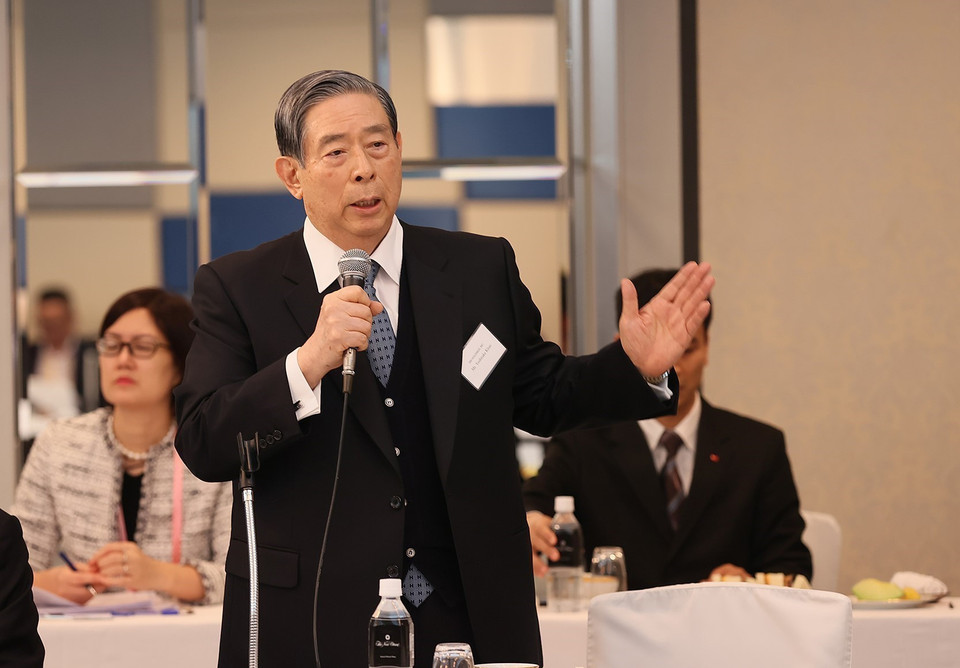 Đại diện doanh nghiệp công nghệ vi mạch bán dẫn của Nhật Bản phát biểu. (Ảnh: Dương Giang/TTXVN)