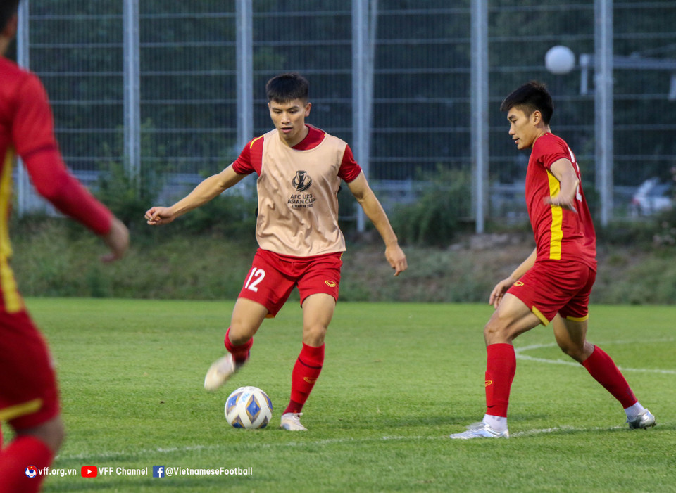 Tất cả các cầu thủ đều thể hiện rõ sự quyết tâm... (Nguồn: VFF)