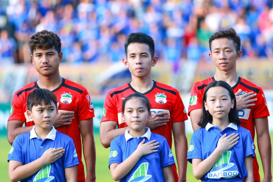 Nguyễn Phong Hồng Duy, cầu thủ quan trọng của đội bóng phố núi từ nhiều mùa giải nay. Ở đội tuyển, Hồng Duy chỉ là phương án B nhưng nhiều lần được HLV Park Hang-seo tin tưởng trao cơ hội nhằm làm thay đổi cục diện trận đấu