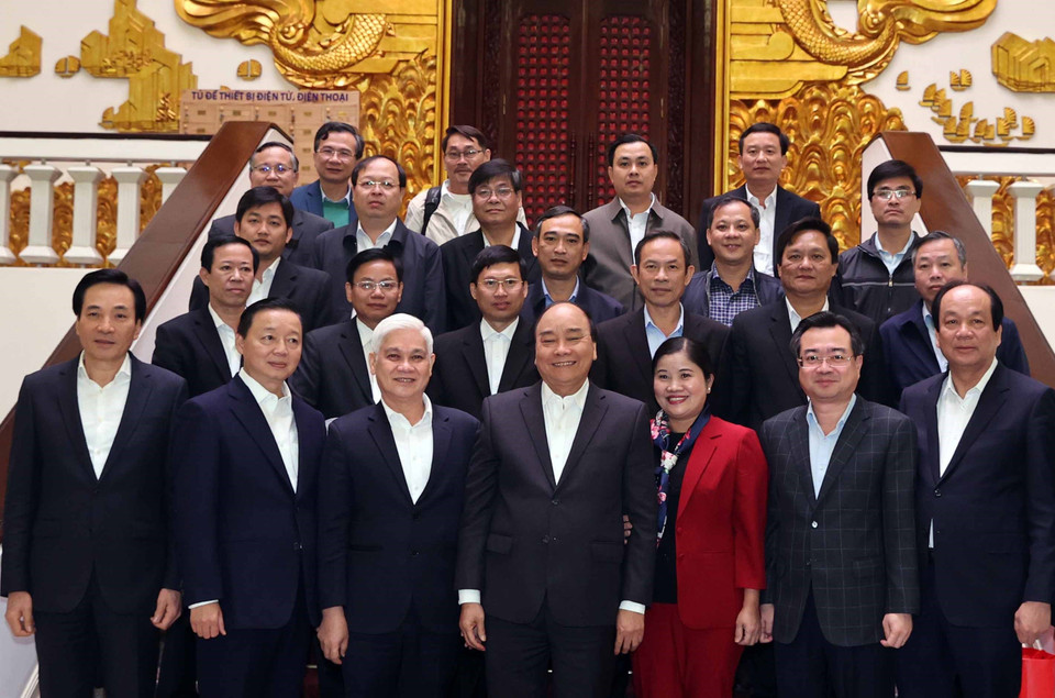 Thủ tướng Nguyễn Xuân Phúc với cán bộ chủ chốt tỉnh Bình Phước. (Ảnh: Thống Nhất/TTXVN)