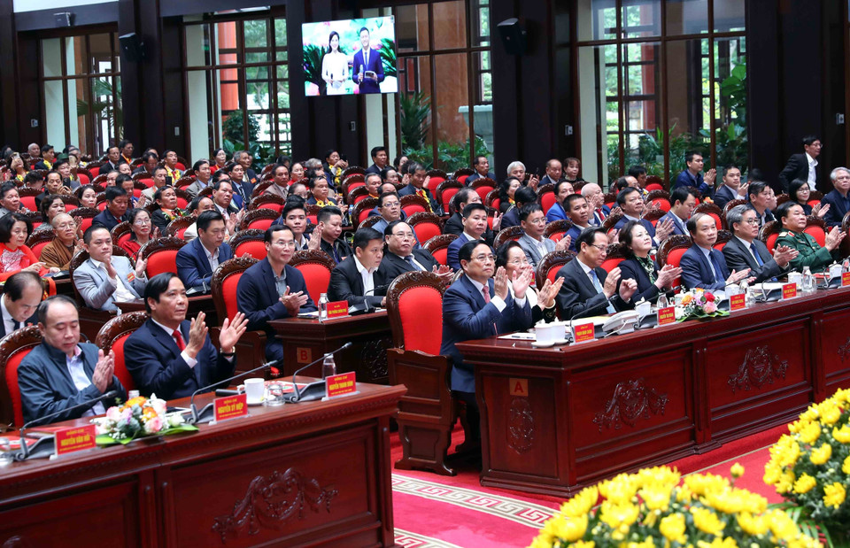 Thủ tướng Phạm Minh Chính với các đại biểu tham dự hội nghị. (Ảnh: An Đăng/TTXVN)