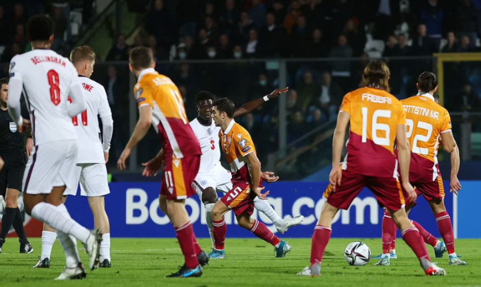 Phút 15, Anh nhân đôi cách biệt sau tình huống Fabbri phản lưới nhà. (Nguồn: Getty Images)