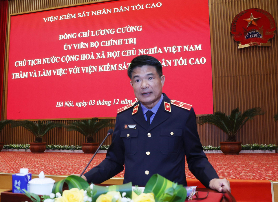 Viện trưởng Kiểm sát Nhân dân tối cao Nguyễn Huy Tiến trình bày báo cáo. (Ảnh: Lâm Khánh/TTXVN)