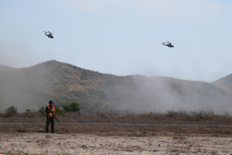 Trực thăng chở quân đổ bộ. (Ảnh: Sơn Nam/TTXVN)