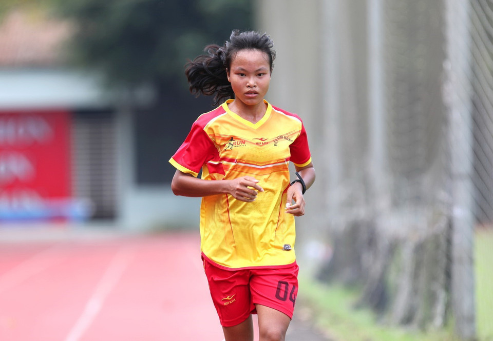 Đội tuyển điền kinh quốc gia tập luyện chuẩn bị cho các giải đấu thời gian tới. (Ảnh: Thành Đạt/TTXVN)