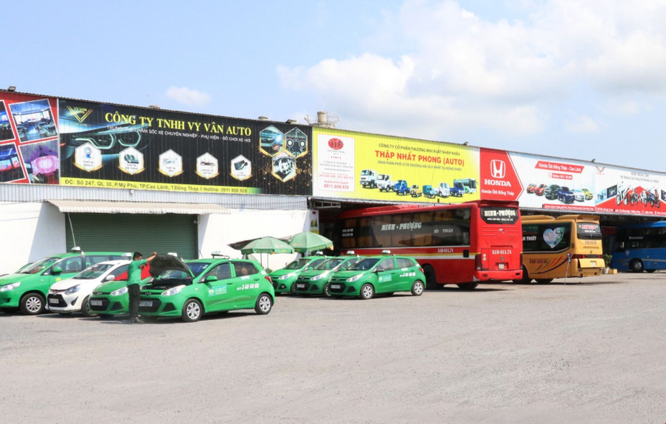 Bến xe khách ở thành phố Cao Lãnh ngừng hoạt động. (Ảnh : Nguyễn Văn Trí/TTXVN)