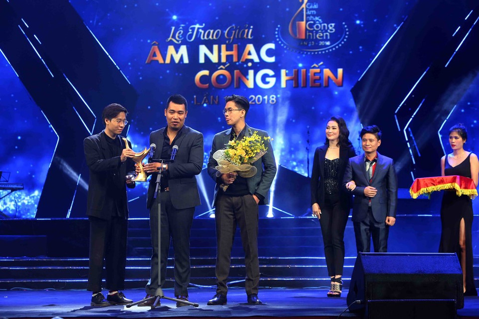 Ca khúc Em dạo này của Ngọt nhận giải Bài hát của năm. (Ảnh: Thành Đạt/TTXVN) 