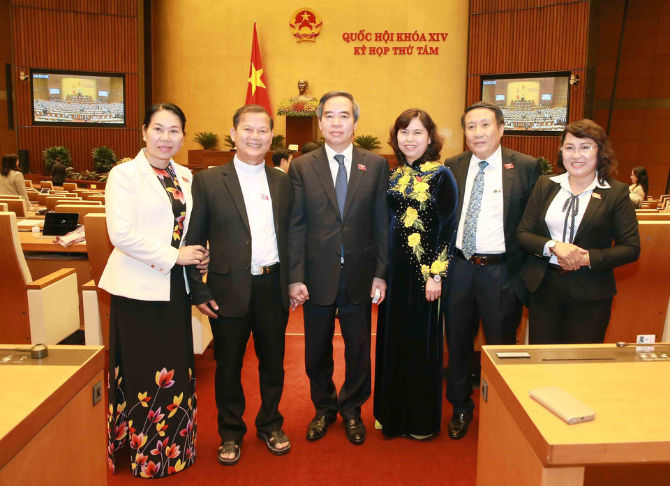 Đại biểu Quốc hội tại phiên bế mạc. (Ảnh: Doãn Tấn/TTXVN)