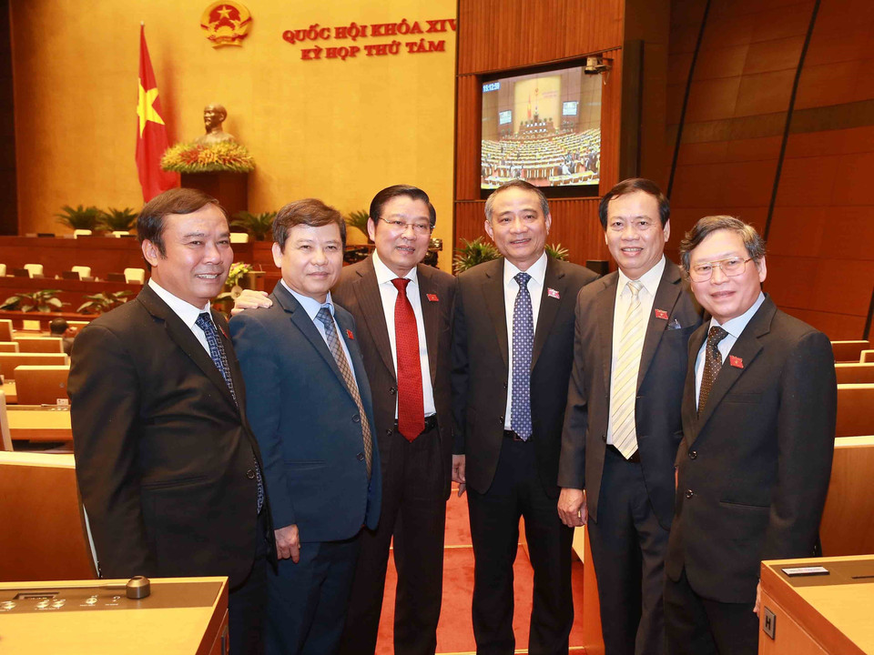  Đại biểu Quốc hội tại phiên bế mạc. (Ảnh: Doãn Tấn/TTXVN)