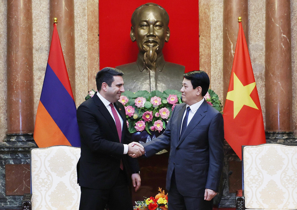 Chủ tịch nước Lương Cường tiếp Chủ tịch Quốc hội Cộng hòa Armenia Alen Simonyan. (Ảnh: Lâm Khánh/TTXVN)