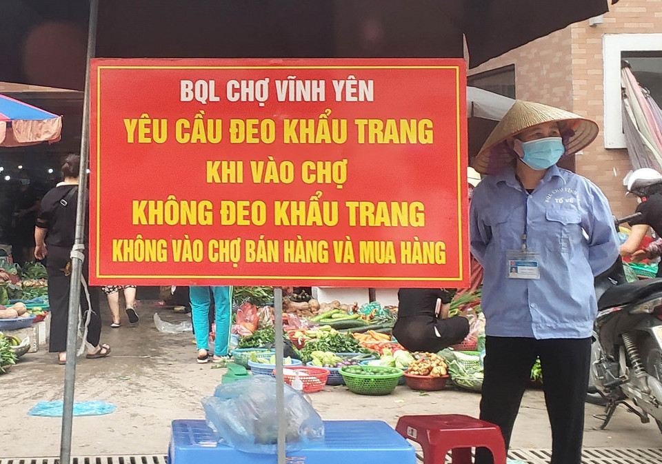 Đường phố Vĩnh Yên vắng vẻ trong ngày đầu cách ly. (Ảnh: Hoàng Hùng/TTXVN)